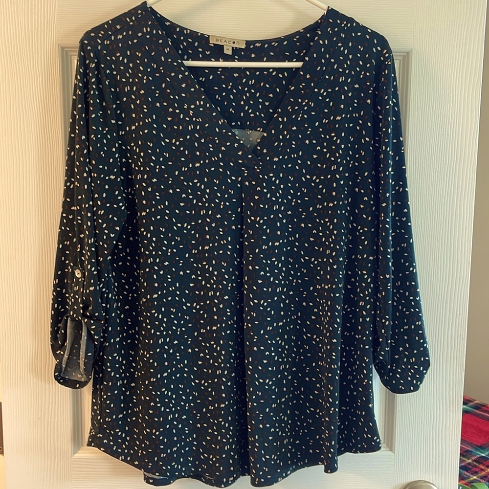Beacon Patty Roll Tab Knit top Hunter Green 
- small
$15 $49
Size: M
Beacon
NWOT
